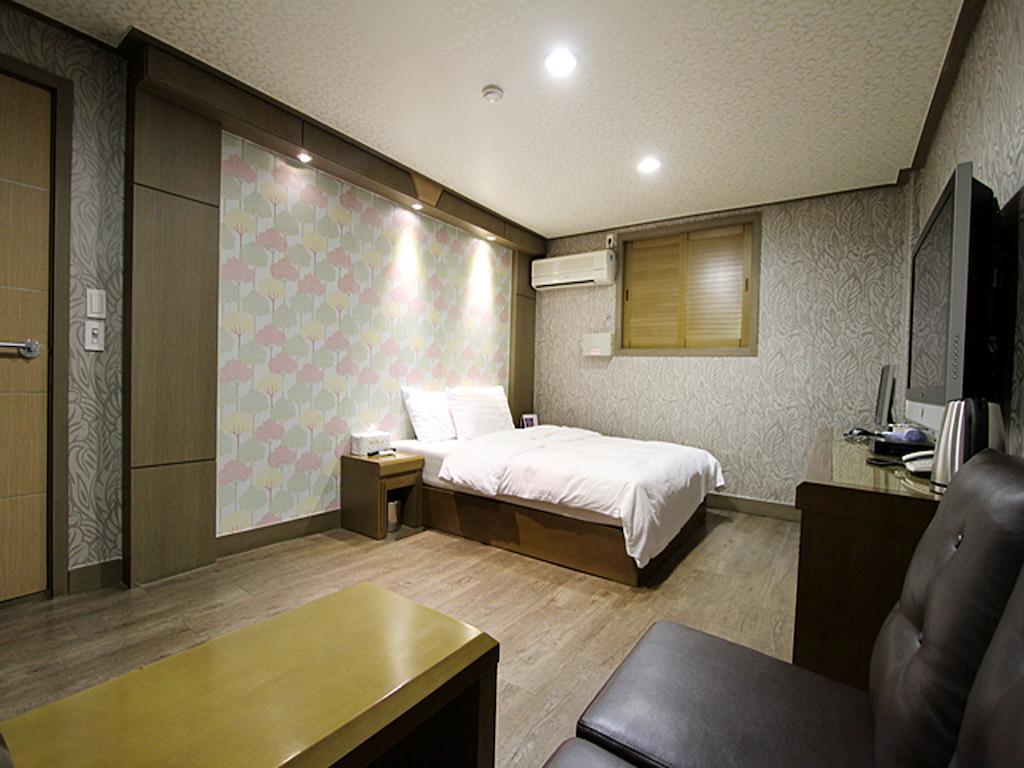Hotel Q Chuncheon Room photo